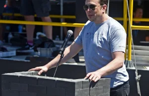 Elon Musk szuka pracowników - 27 ofert pracy