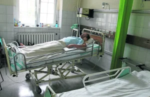 Kontrola NFZ: Pacjent zmarł, a szpital nadal go leczył