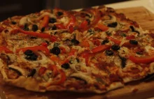 Jak zrobić prawdziwą włoską pizzę?