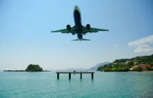 Corfu Airport, Aircraft landing