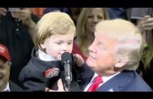 Donald J. Trump zaprosił na scenę dziecko przebrane za niego