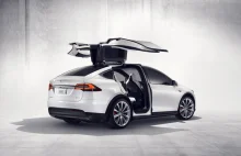 Tesla model X trafia do sprzedaży – porównanie cen i modeli