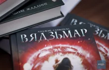 Białorusini przetłumaczyli “Wiedźmina”. “To książka warta każdych pieniędzy”