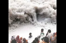 To jedna z najbrudniejszych rzek świata. Zdjęcia i wideo "świętej" rzeki.