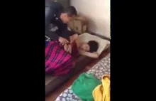 Policjant z Tajlandii dokonuje aresztowania niczym ninja