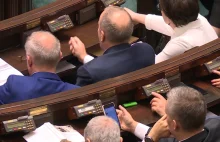 Ekrany dotykowe zamiast przycisków. Sejm modernizuje system głosowania
