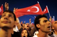 Rząd turecki miał listę aresztowanych puczystów już... przed puczem
