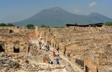 Pompeje - miasto popiołów