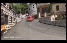 Pomarańczowe BMW i niesamowite umiejętności kierowcy.