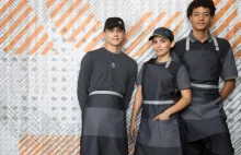 McDonald's zaprezentował minimalistyczne uniformy dla pracowników.