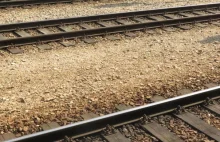 Tragedia na przejeździe kolejowym w Kielcach. Nie żyje jedna osoba