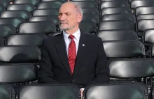 Jak Macierewicz "uciekał" z internowania