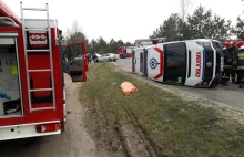 Niebezpieczny wypadek z udziałem Ambulansu