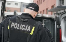 Policjant uderzył w twarz człowieka pod lokalem.Zostanie usunięty ze służby?