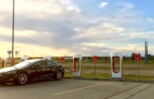 Tesla znów upomina – czy Superchargers przestaną być darmowe?