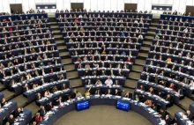 Lista europosłów, głosujących przeciw rezolucji potępiającej Rosję