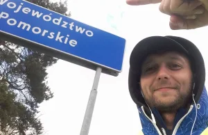 Idzie przez Polskę, by zebrać pieniądze na leczenie syna