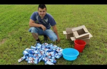 Chłopak otworzył 100 lodów Big Milk,chciał sprawdzić ile lodów wygra.
