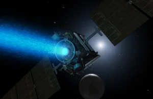 Nowy silnik jonowy NASA - świeci, popycha i bije rekordy