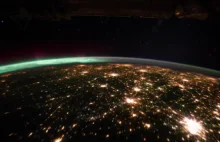 Film poklatkowy wykonany z kosmosu[wideo]