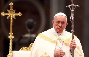 Papież Franciszek chce znieść celibat