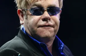 Elton John oburzony na dziennikarzy