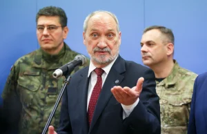 Macierewicz obiecywał strzelnicę w każdym powiecie.