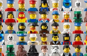 Ewolucja ludzika LEGO / The Evolution of the Minifig [galeria]
