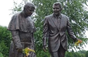 Zniszczono pomnik Ronalda Reagana