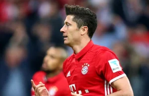 Robert Lewandowski wrócił na boisko - WP SportoweFakty