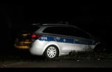 Pościg policji za BMW. Radiowóz w rowie, kierowca uciekł...