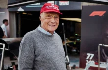 Niki Lauda zostanie pochowany w kombinezonie wyścigowym