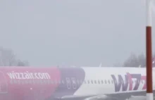 Piorun uderzył w lecący z Londynu do Łodzi samolot.