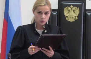 Rosyjska sędzia zrezygnowała po wycieku jej selfie toples