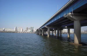 Seul przerobił "most samobójców" na "most życia" - ilość samobójstw wzrosła 6x