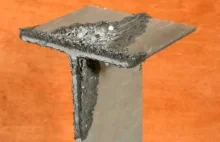 Rtęć w zetknięciu z nieutlenioną powierzchnią aluminium