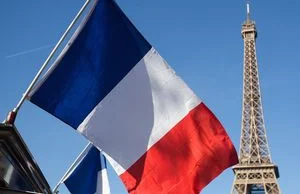 Francja: urzędnik przez 10 lat dostawał pensję za nic