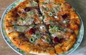 Najlepsza domowa pizza na kamieniu - #gotujzwykopem