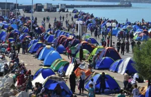 Grecy tracą cierpliwość do imigrantów. Kraj wciąż gnębi kryzys, a branża...