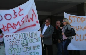 Wściekli na KNF. Protest ws. frankowiczów i nabitych w polisolokaty