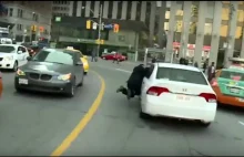 Atak na kierowcę Ubera w Toronto