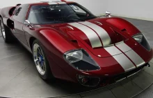 Tylko $129.900 za tego piękna (Superb 1966 Ford Superformance GT40 MK II)