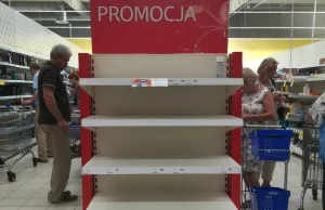 Tłumy w Tesco w Lublinie. Puste półki i ekstremalne promocje (zdjęcia) -...