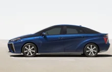 Toyota Fuel Cell Sedan – pierwszy seryjny samochód napędzany wodorem