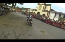 Uliczny wyścig motocyklowy w Kolumbii