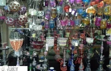 Arabski targ vs. centrum handlowe – czyli gdzie najlepiej kupować w...