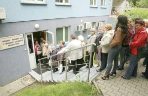 Lublin: Skandal. Pacjenci stali w kolejkach od 3 nad ranem.