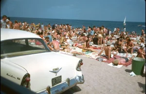 Samochody w Stanach Zjednoczonych w latach 40-60 ubiegłego wieku na zdjęciach