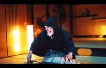 Shape of You na tradycyjnym japońskim instrumencie Koto