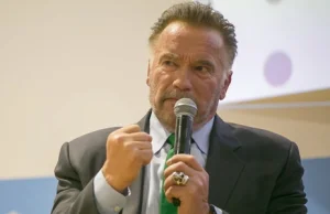 Schwarzenegger w Katowicach: Paliwa kopalne zabijają ludzi.